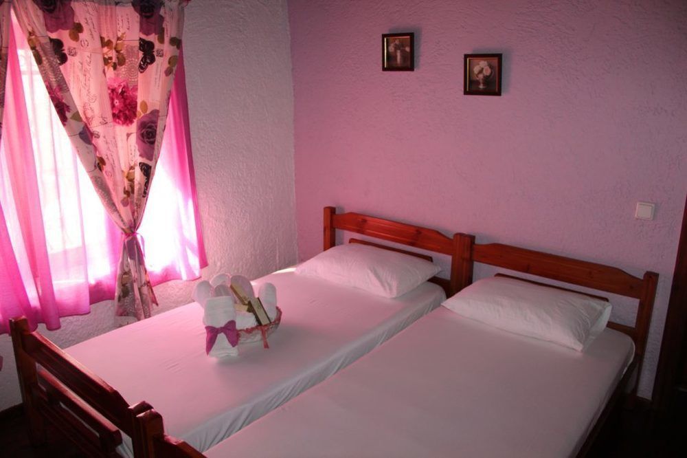 Guesthouse Xenios Zeus Stavroúpolis Dış mekan fotoğraf
